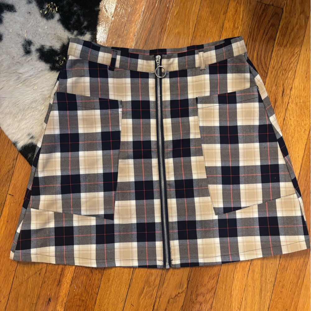 ASOS Monki Plaid Mini Skirt - Black and Tan size medium 40